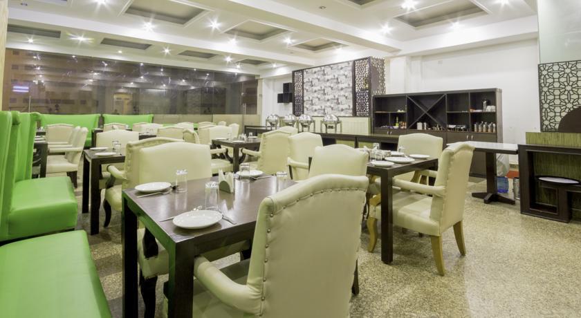 Hotel Bizzotel Gurgaon Exterior foto